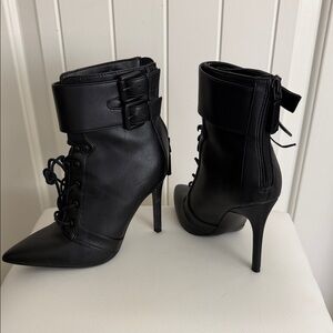 Women's Black Lace-Up Pointed Ankle Boots